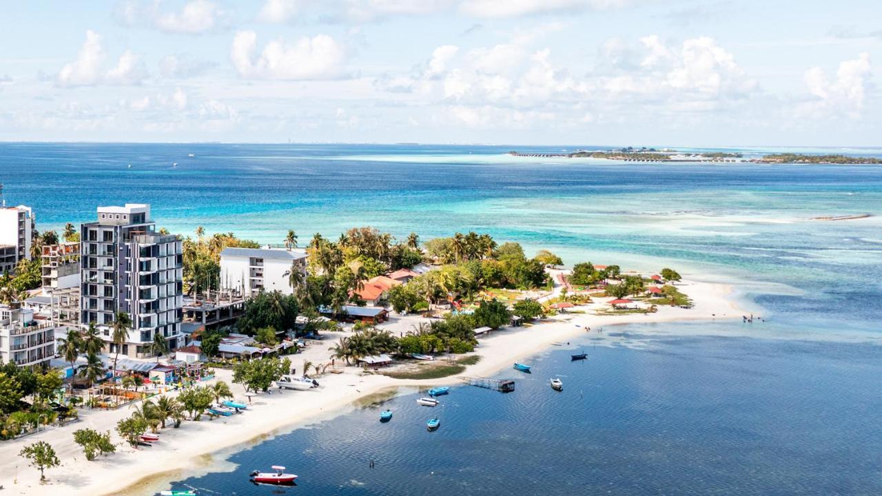 Triton Prestige Seaview And Spa Maafushi Exteriér fotografie