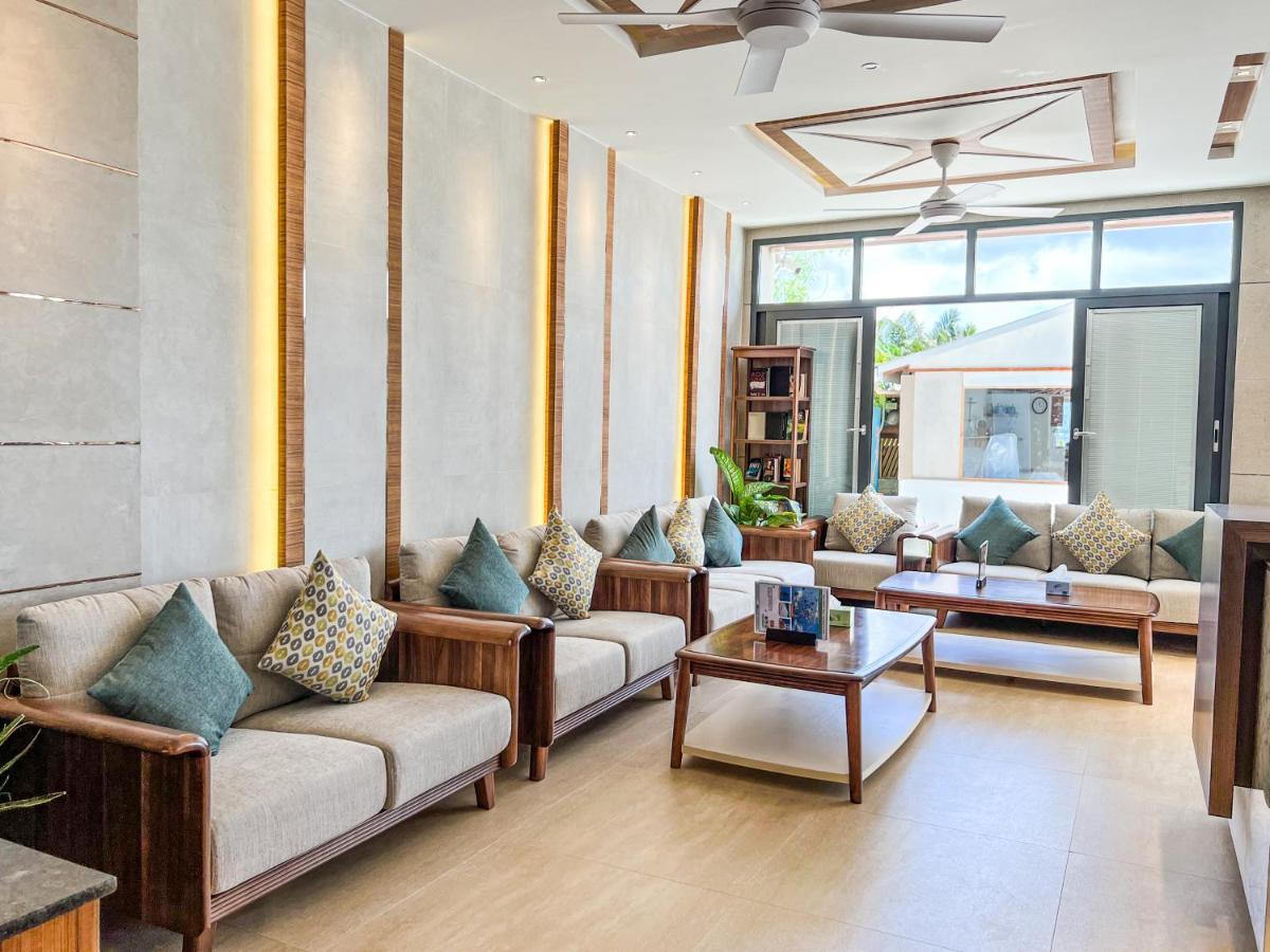 Triton Prestige Seaview And Spa Maafushi Exteriér fotografie