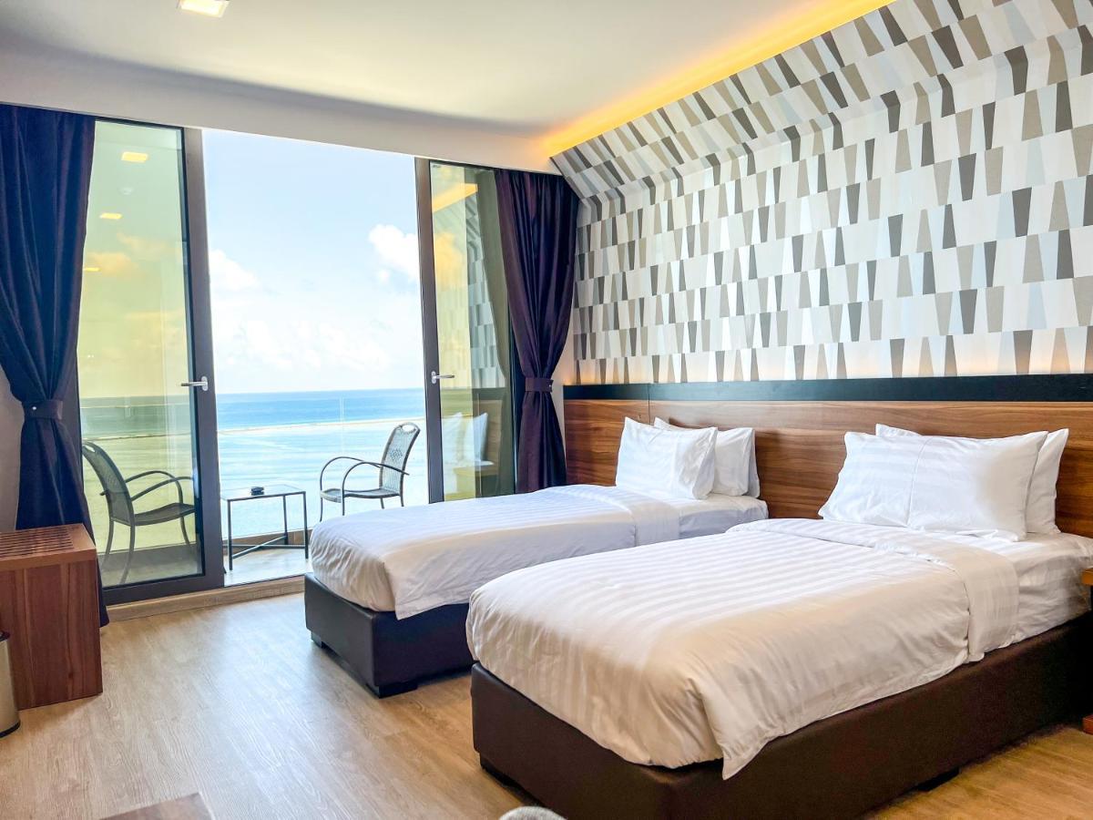 Triton Prestige Seaview And Spa Maafushi Exteriér fotografie