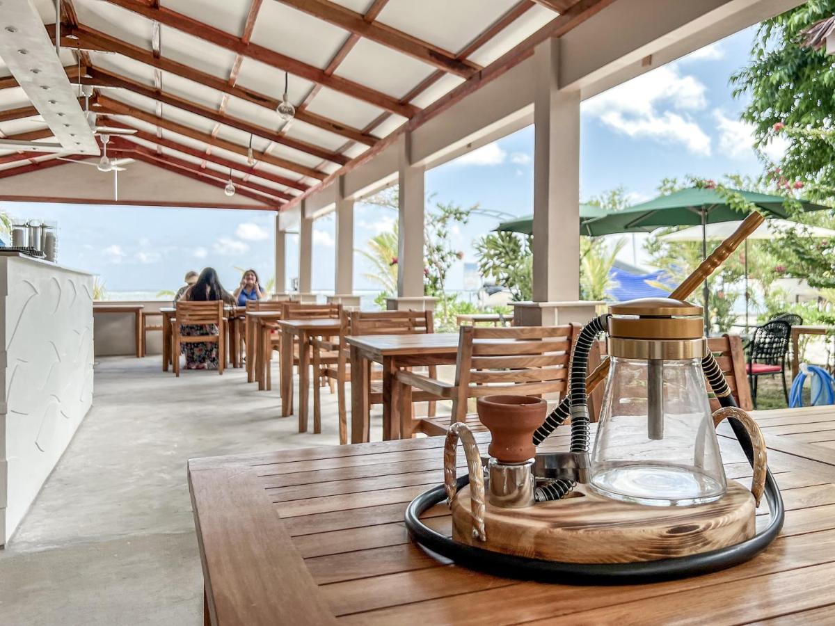 Triton Prestige Seaview And Spa Maafushi Exteriér fotografie