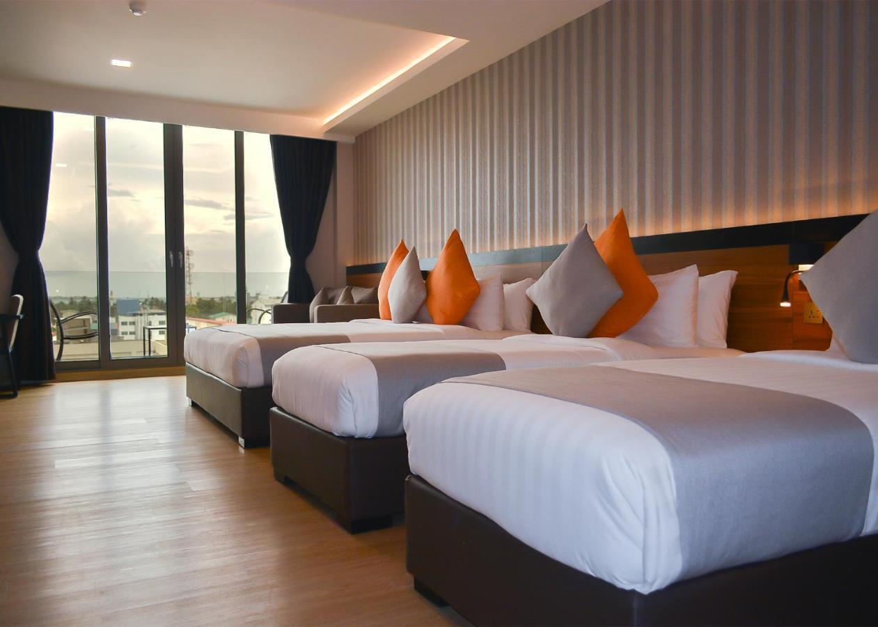 Triton Prestige Seaview And Spa Maafushi Exteriér fotografie
