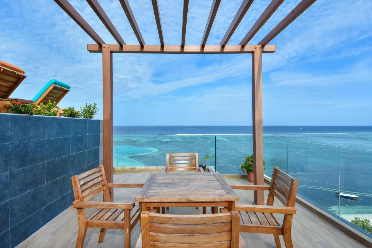 Triton Prestige Seaview And Spa Maafushi Exteriér fotografie